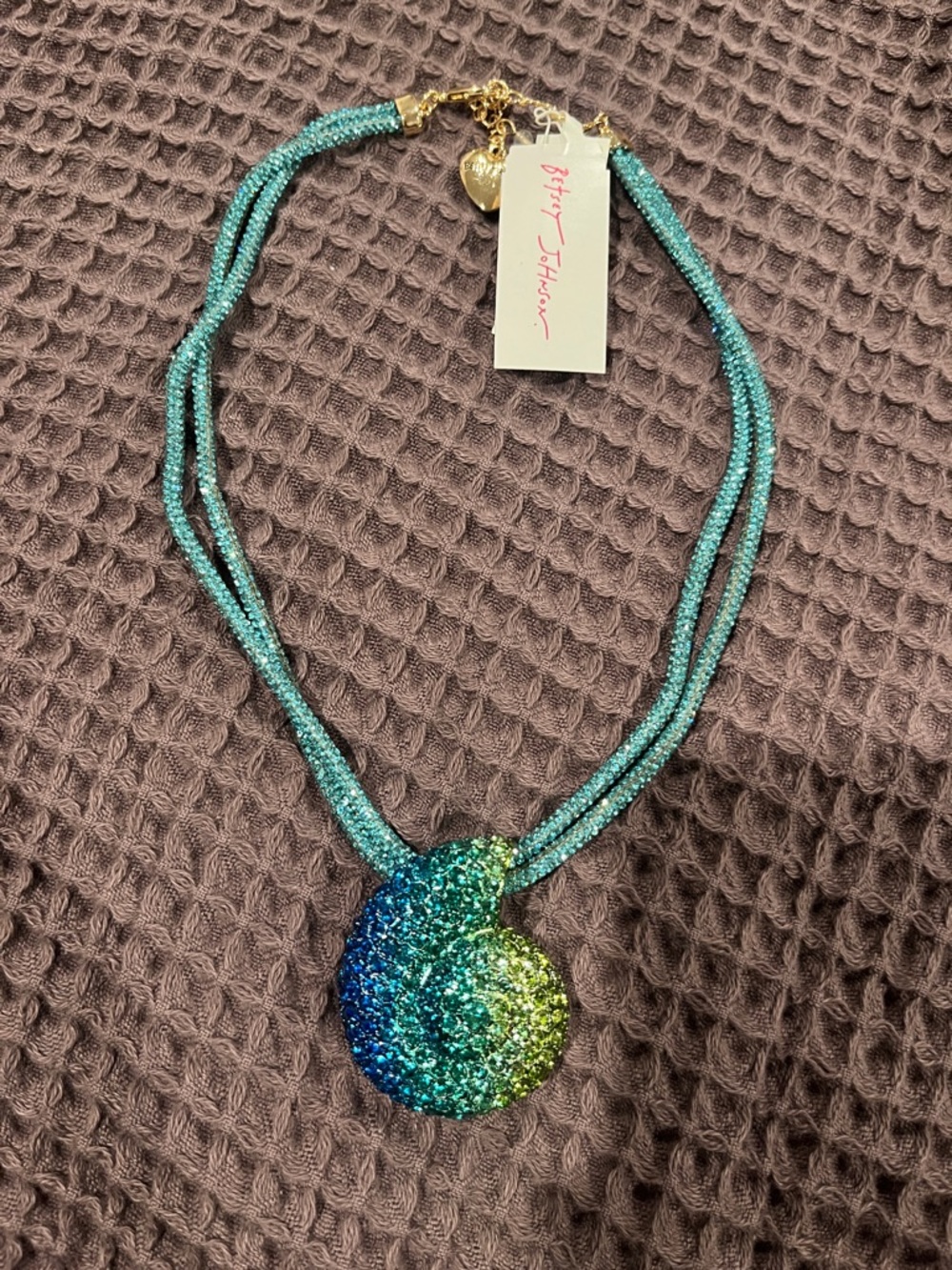 Betsey Johnson Turquoise Blue-Green Glitter Pendant Necklace seashell
